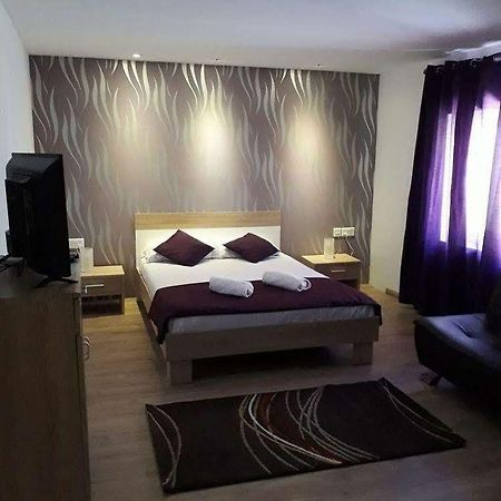 Sunstone Boutique Guest House Buġibba Kültér fotó