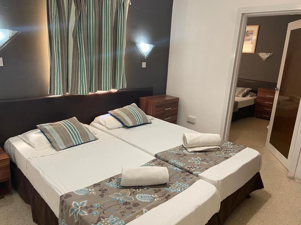 Sunstone Boutique Guest House Buġibba Kültér fotó
