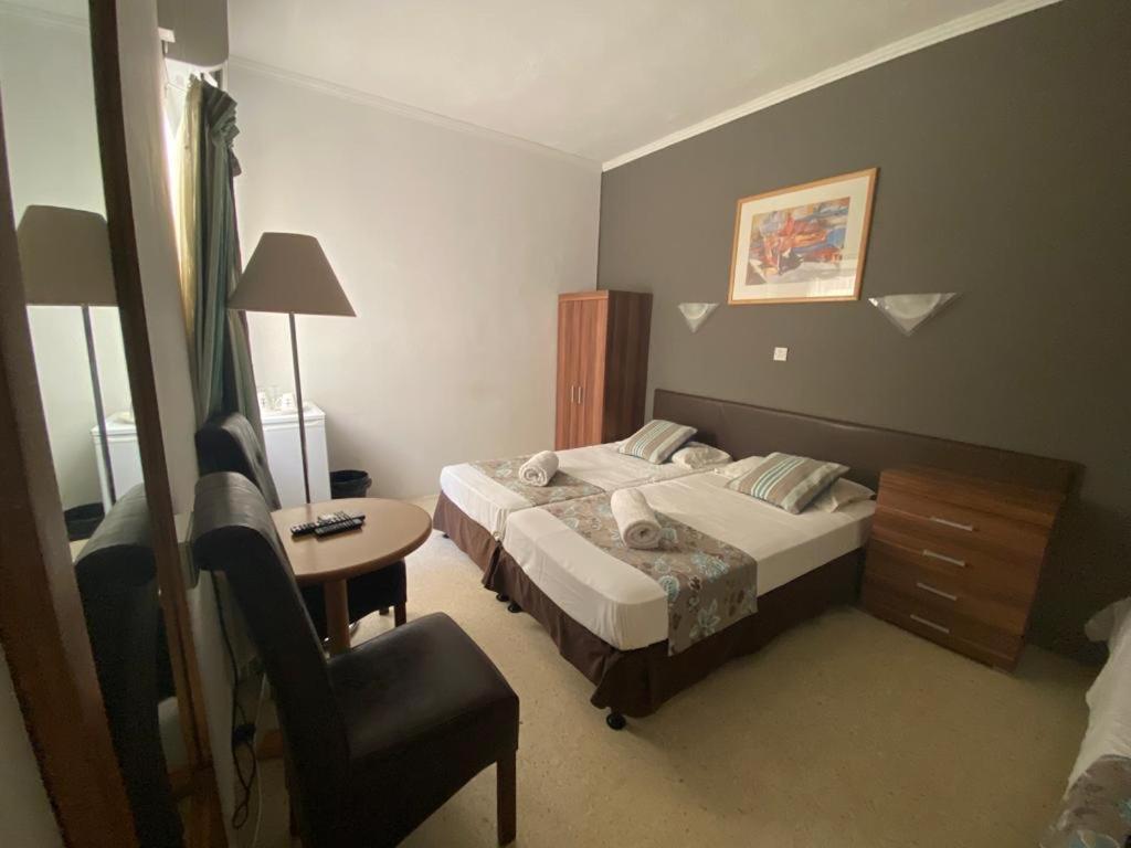 Sunstone Boutique Guest House Buġibba Kültér fotó