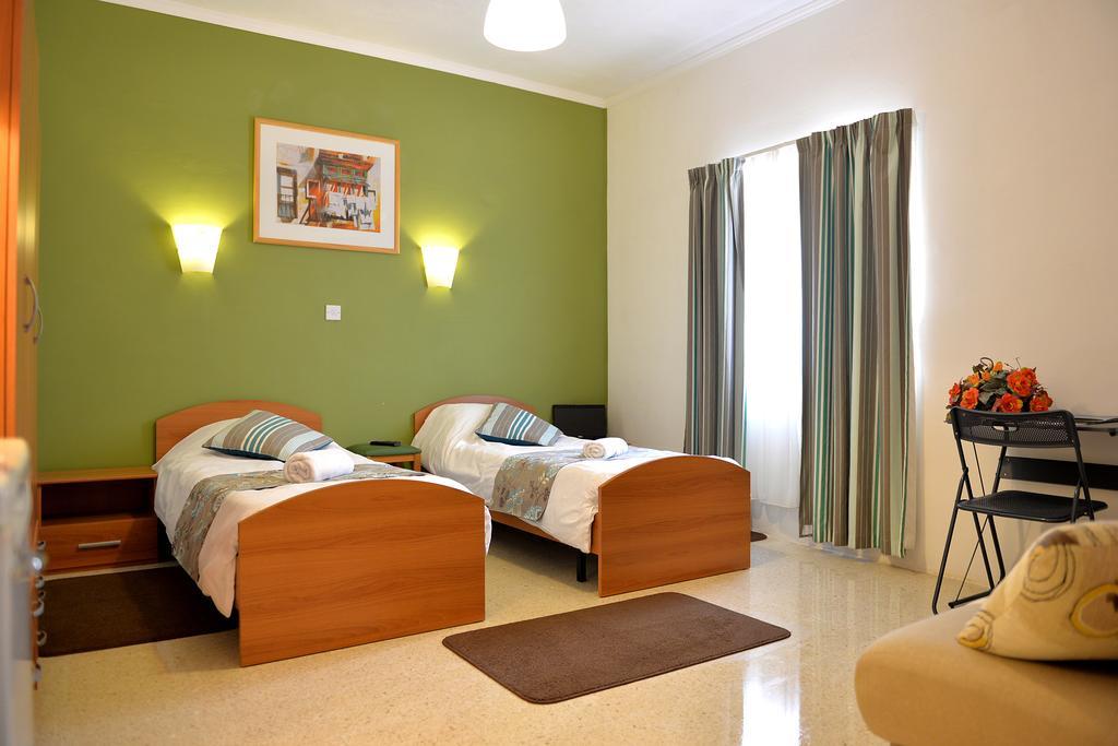 Sunstone Boutique Guest House Buġibba Kültér fotó
