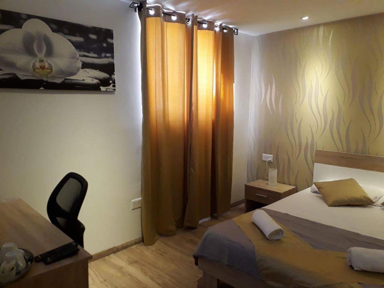 Sunstone Boutique Guest House Buġibba Kültér fotó