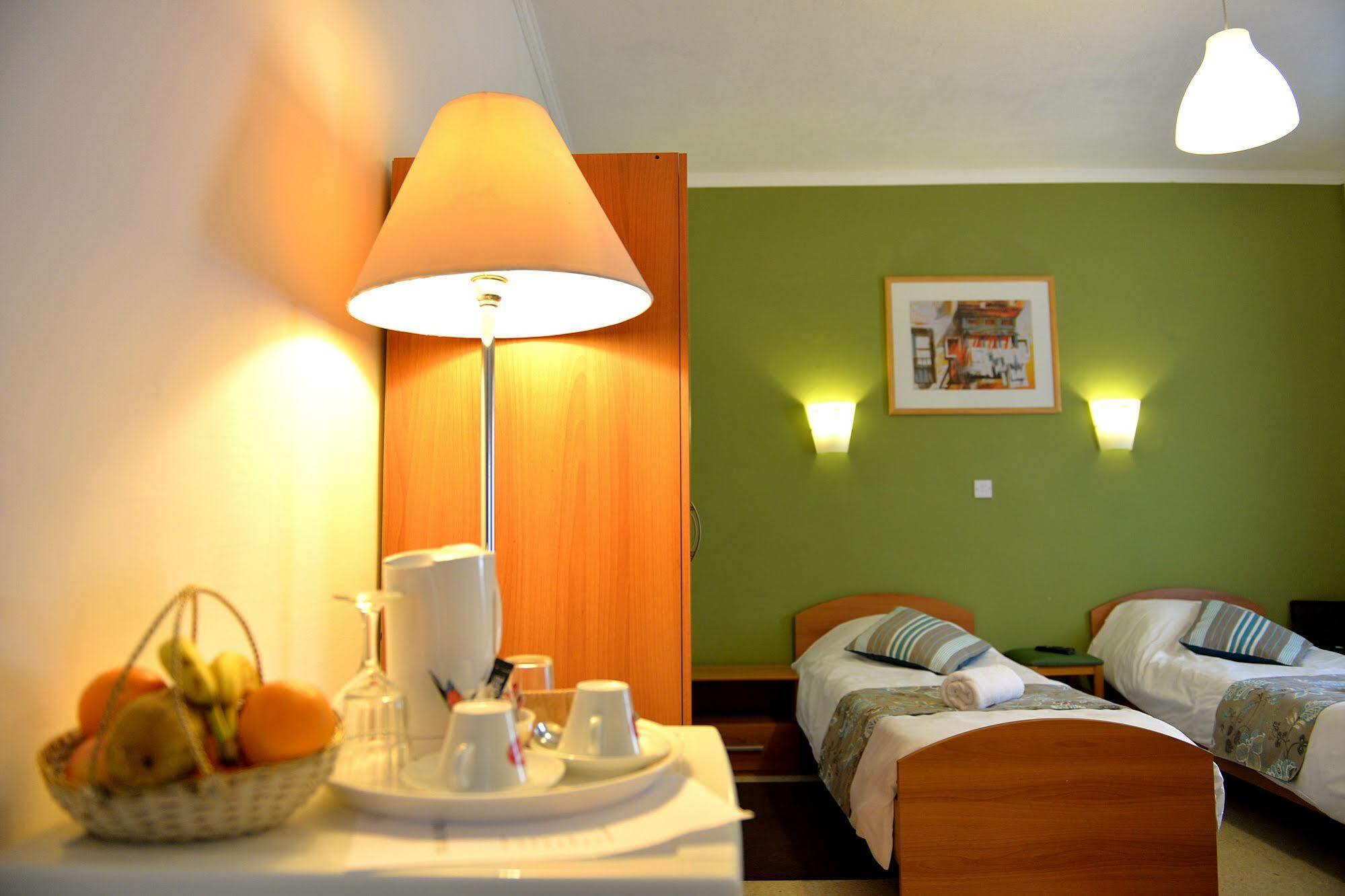 Sunstone Boutique Guest House Buġibba Kültér fotó